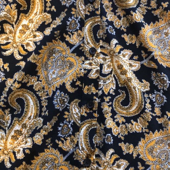 Michael Kors bell sleeve button down blouse. - Picture 7 of 7